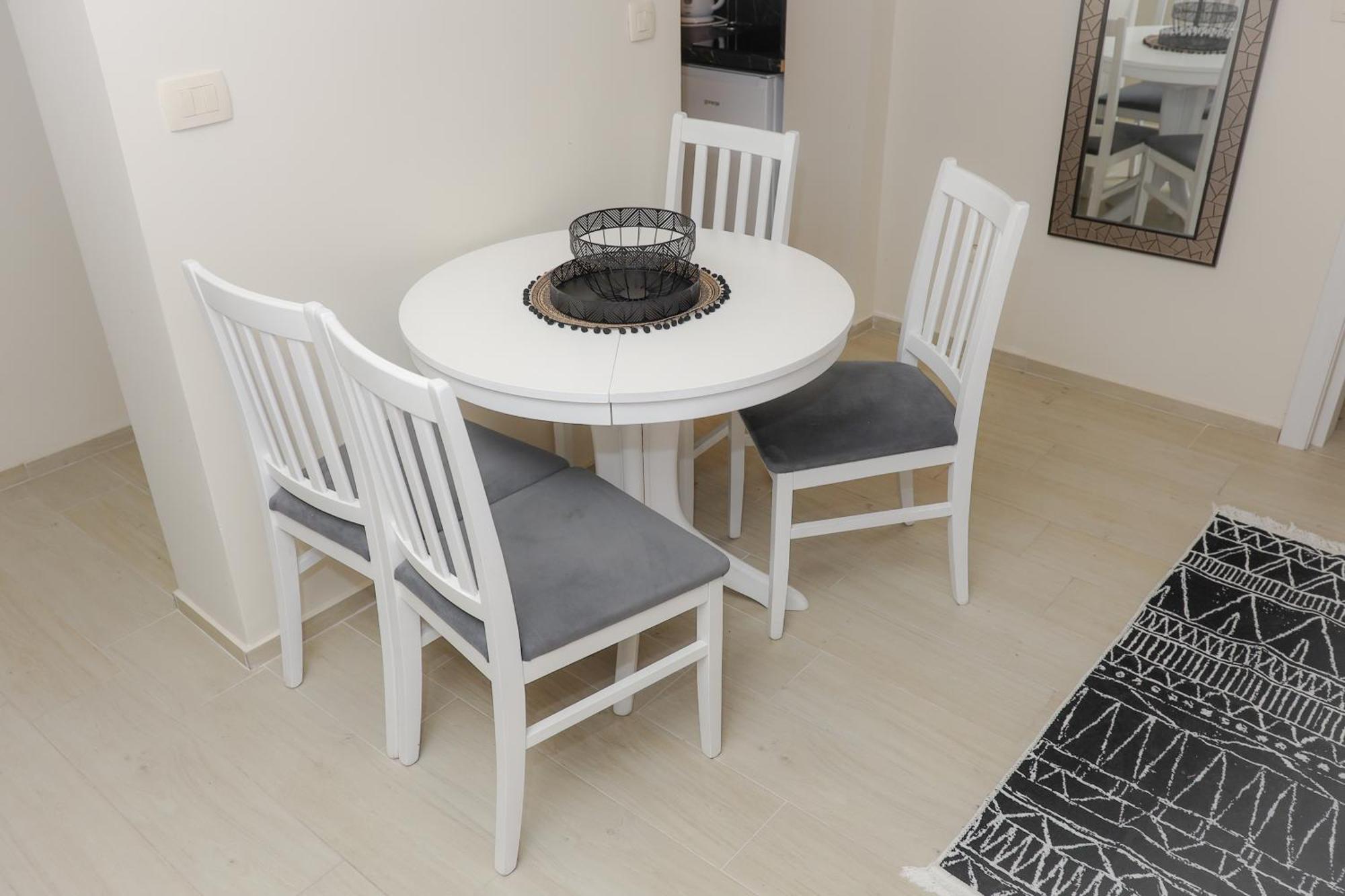 Apartments Milanovic Herceg Novi Bilik gambar
