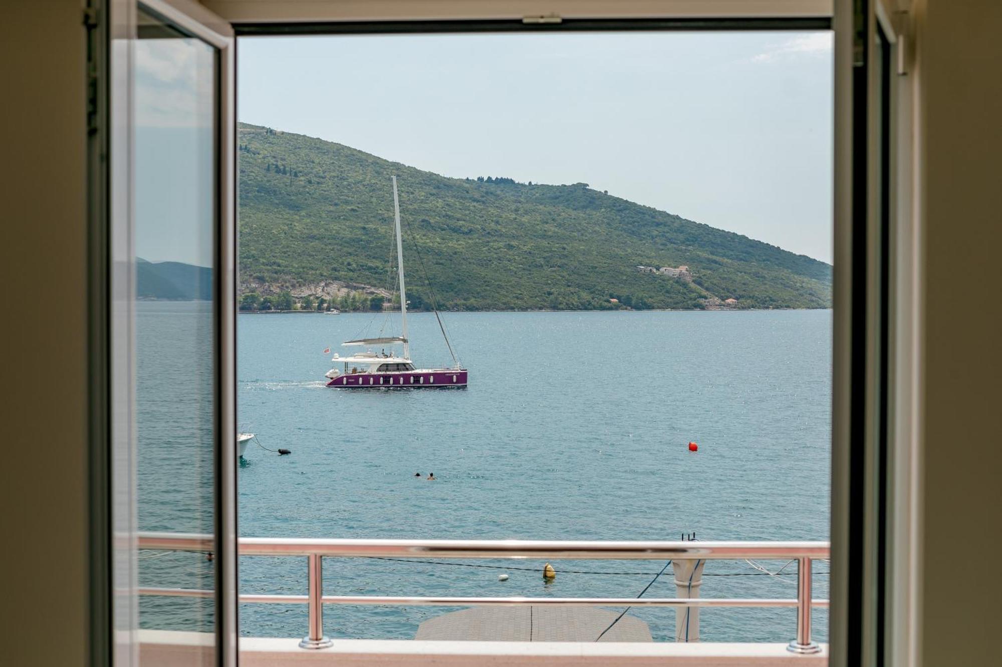 Apartments Milanovic Herceg Novi Bilik gambar
