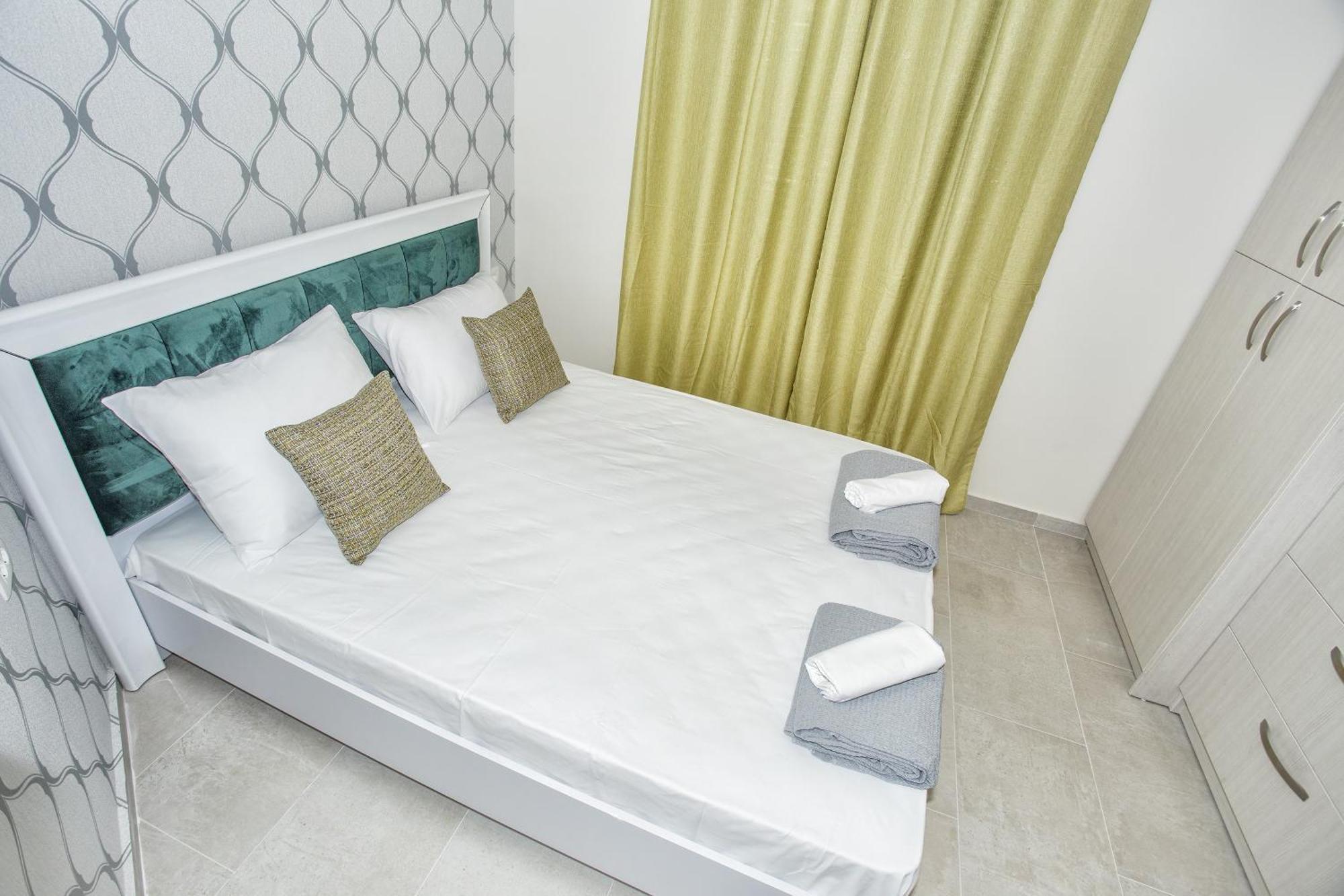 Apartments Milanovic Herceg Novi Bilik gambar
