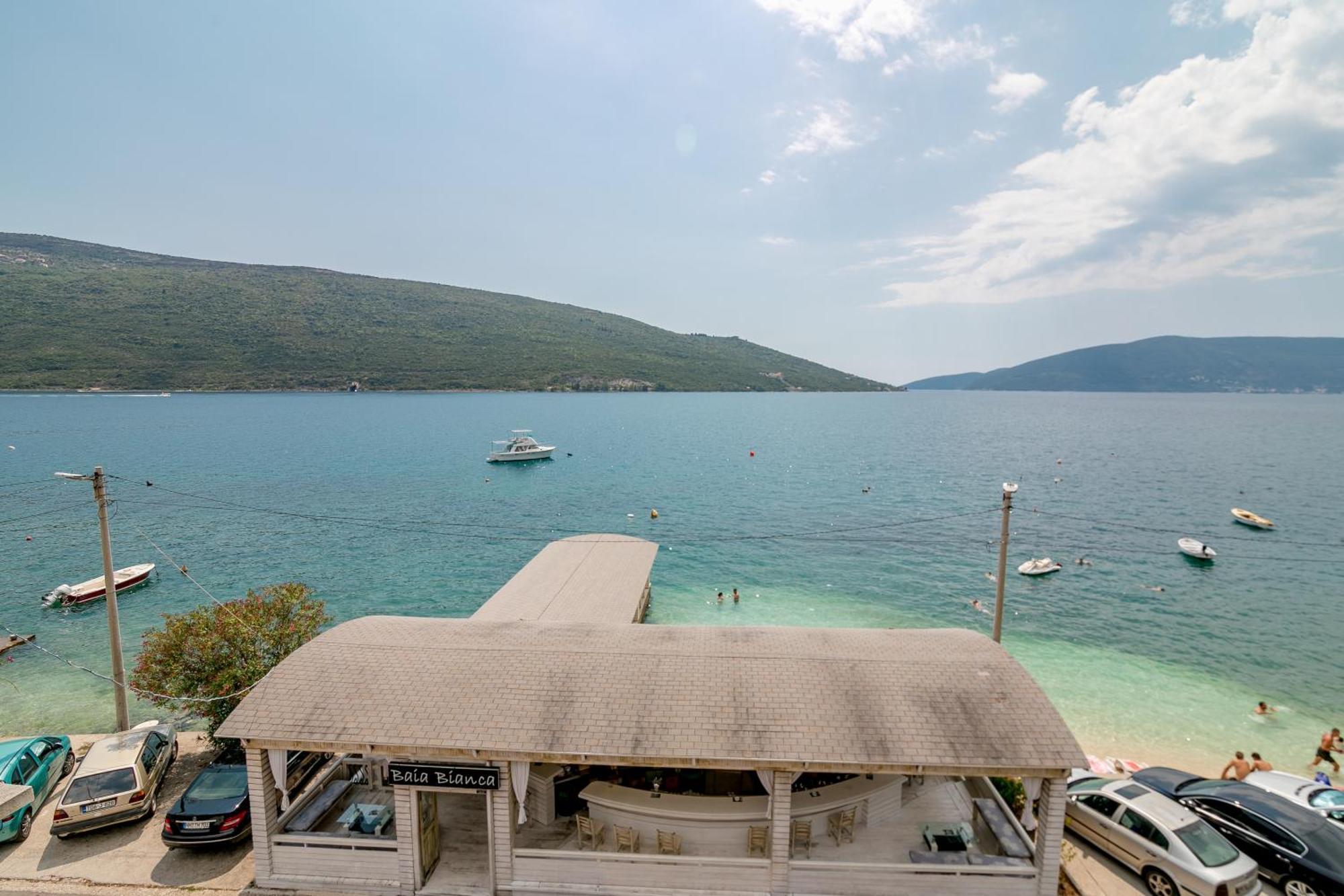 Apartments Milanovic Herceg Novi Bilik gambar