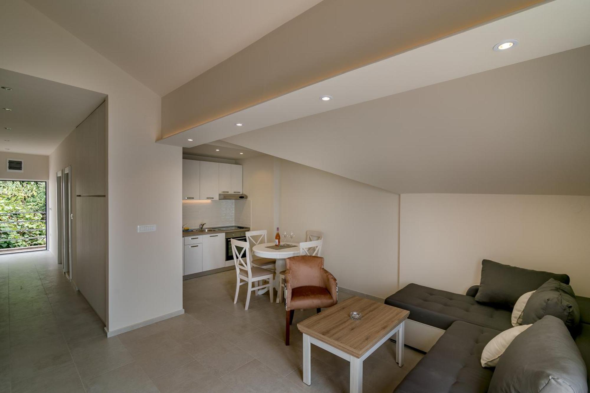 Apartments Milanovic Herceg Novi Bilik gambar